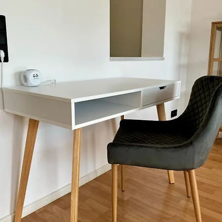 2 - Schweizer Grenze, Balkon, Parkplatz Weil am Rhein